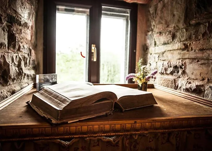 Smithstown Castle * Kilshanny